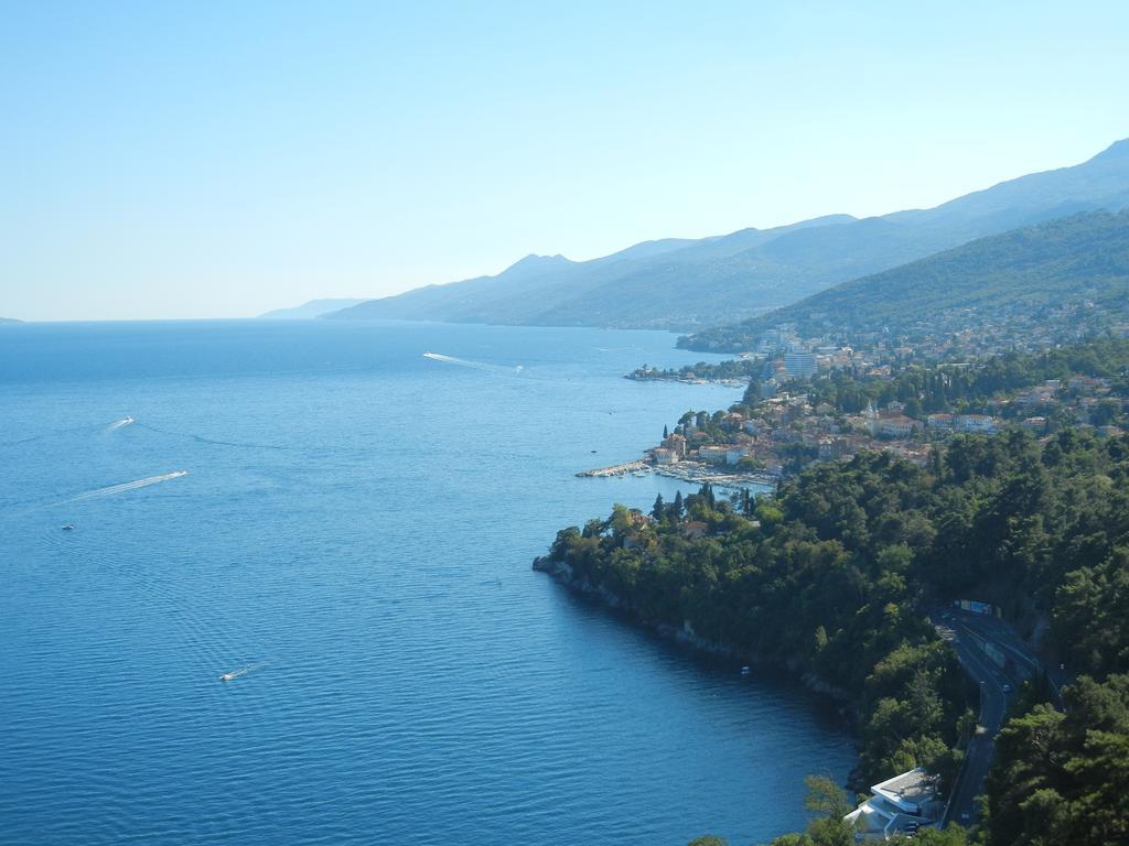 Villa Laurea Lovran Exterior photo